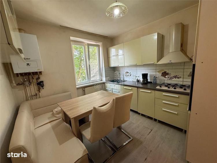 Apartament cu 4 camere în Central