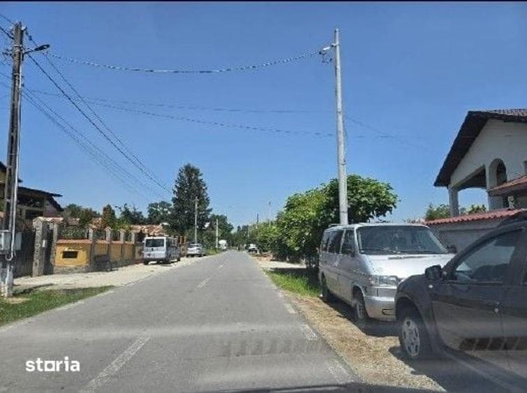 Casă cu 6 camere cu Teren 2719 Mp în Daia