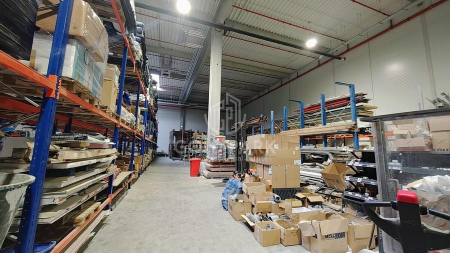 Spațiu industrial, de 1,000 mp, în Gilău