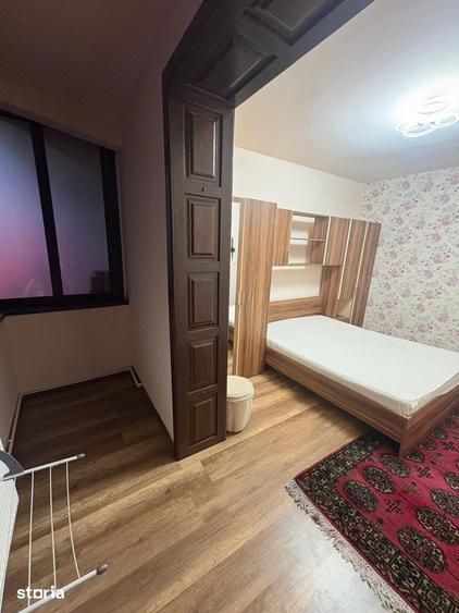 Apartament cu 3 camere decomandat în Hala Centrală