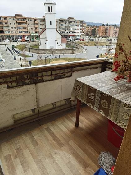 Apartament cu 3 camere decomandat în Ultracentral