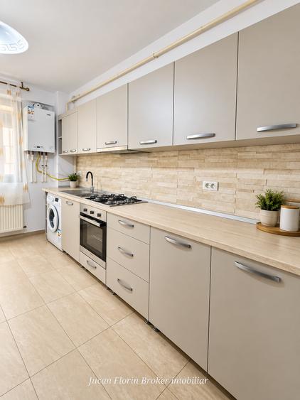 Apartament cu 2 camere decomandat în Cug