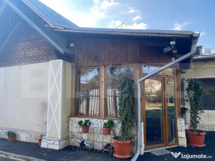 Casă cu 7 camere cu Teren 1676 Mp în Lupeni