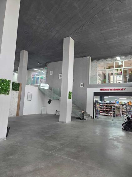 Spațiu comercial, în Central