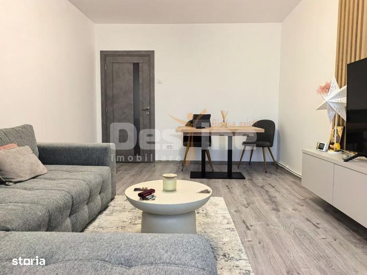 Apartament cu 3 camere decomandat în Alexandru cel Bun