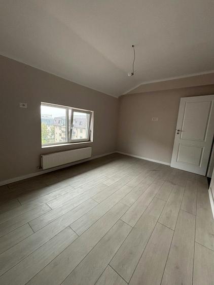 Apartament cu 2 camere decomandat în Dobroești