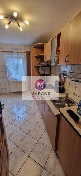 Apartament cu 4 camere decomandat, mobilat în Micro IV