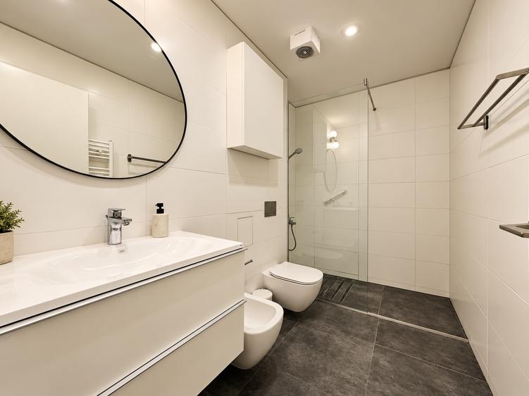 Apartament cu 2 camere decomandat în Polonă