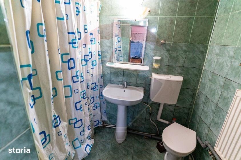 Casă cu 4 camere în Criș