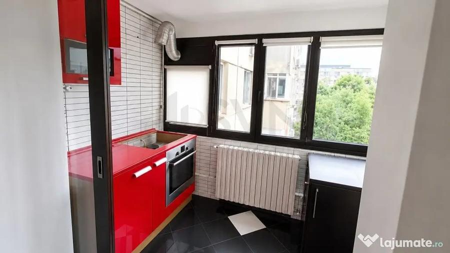 Apartament cu 4 camere decomandat în Crângași
