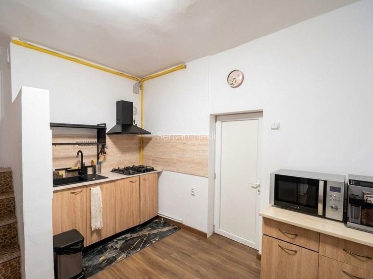 Casă 5 camere, 135 mp, zona Unirii, renovată