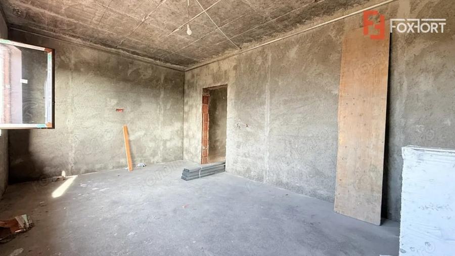 Casă cu 4 camere cu Teren 307 Mp în Ghiroda