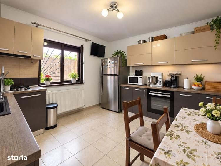 Casă cu 4 camere cu Teren 475 Mp în Afumați
