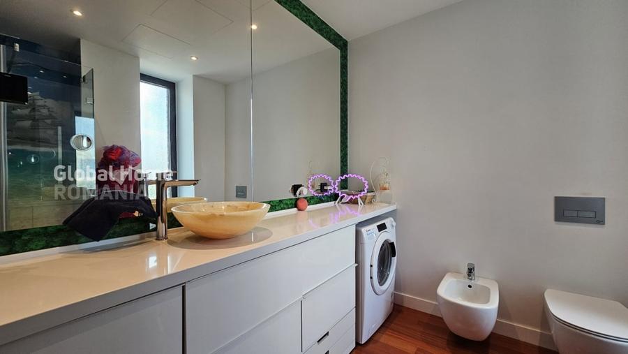 Duplex cu 4 camere cu Canalizare în Tunari