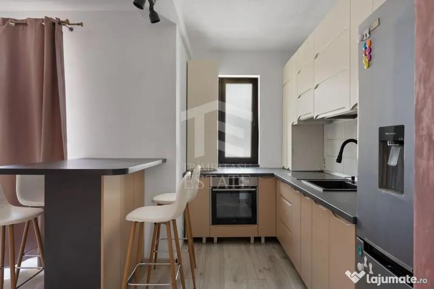 Apartament cu 3 camere semidecomandat în Central