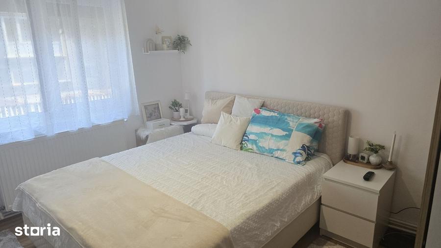 Apartament cu 2 camere decomandat în Piața Centrală