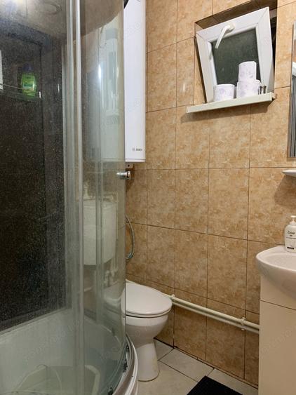 Casă cu 4 camere cu Teren 2000 Mp în Jurilovca