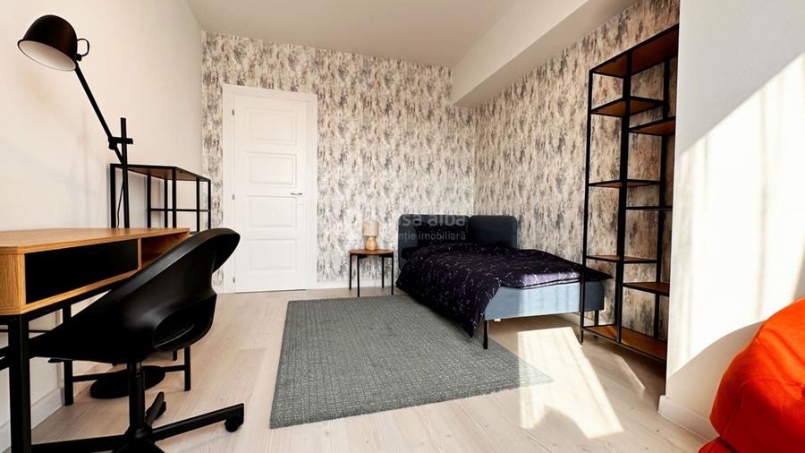 Apartament cu 4 camere decomandat, mobilat în Tătărași