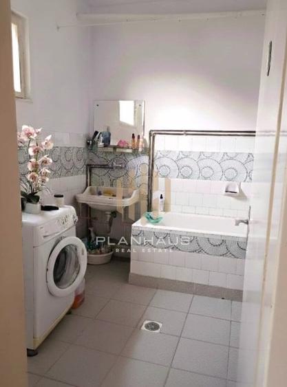 Casă cu 5 camere cu Canalizare în Săsar