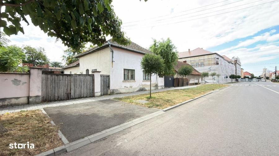 Casă cu 4 camere în Central