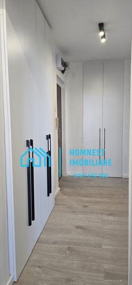 Apartament cu 3 camere semidecomandat în Titan