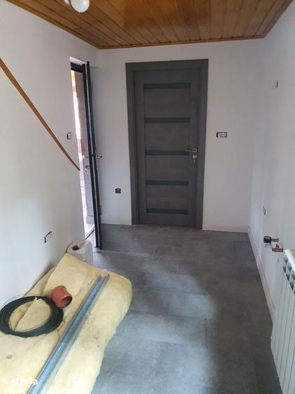 Casă cu 4 camere în Scutaru