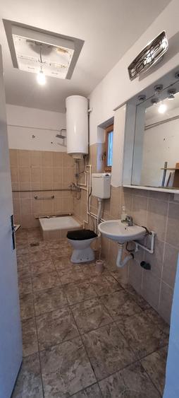 Casă cu Teren 2431 Mp în Central