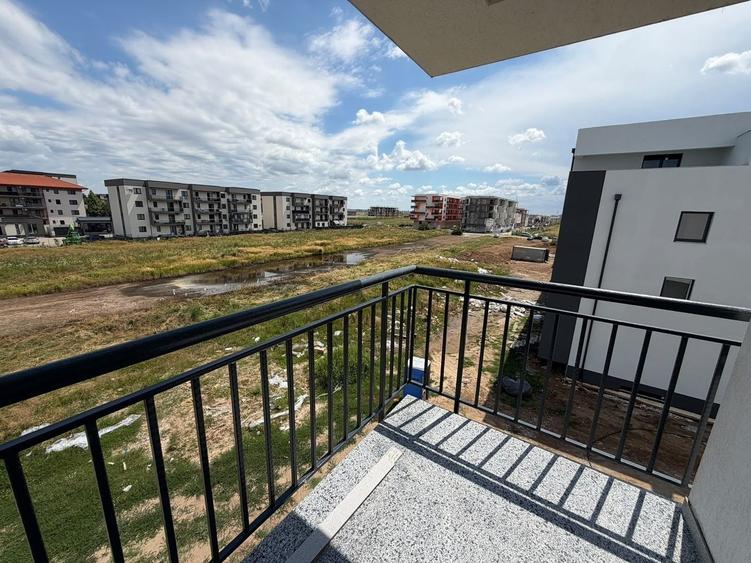 Apartament cu 2 camere decomandat în Fundeni