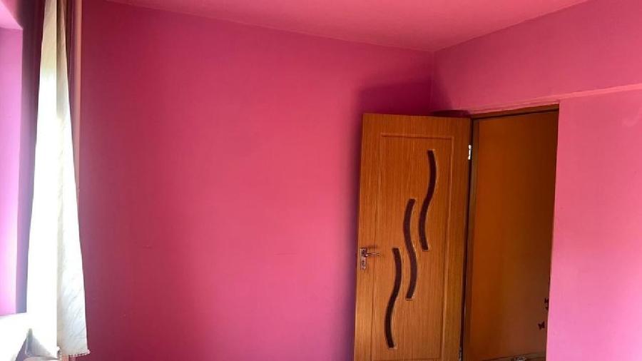 Apartament cu 2 camere semidecomandat în Berceni