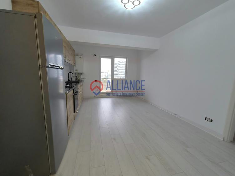 Apartament cu 2 camere semidecomandat în Est
