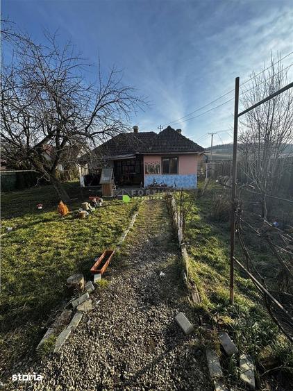 Casă cu 3 camere cu Teren 1000 Mp în Central