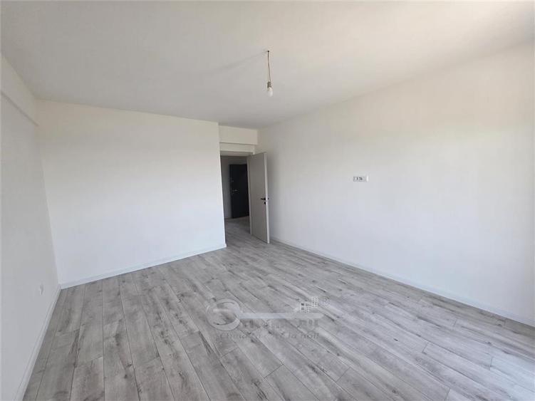Apartament cu 2 camere decomandat în Aeroport