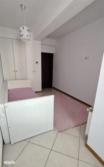 Apartament cu 3 camere în Ghiroda