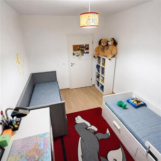 Apartament cu 3 camere decomandat în Avantgarden