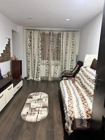 Apartament 2 camere decomandat, Micro 13, cu centrala proprie,parter - 8