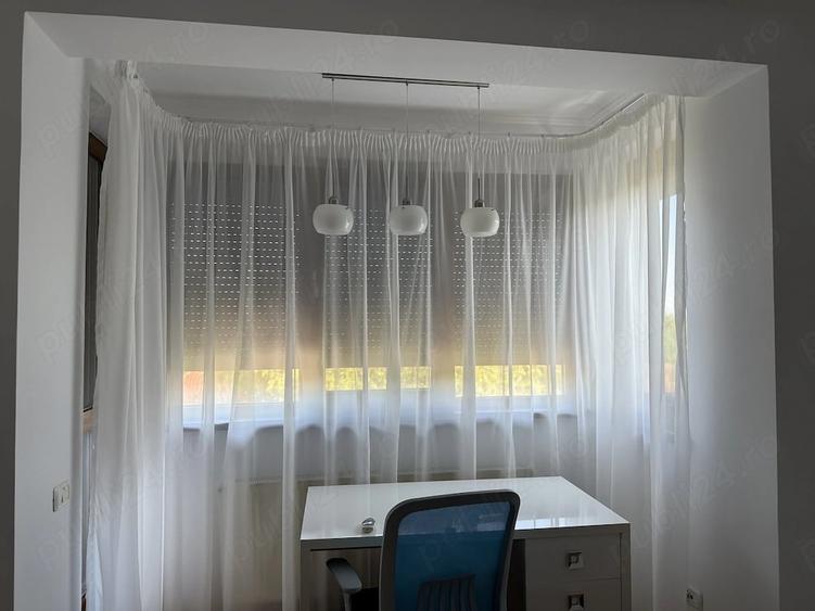 Apartament cu 3 camere decomandat în Sisești