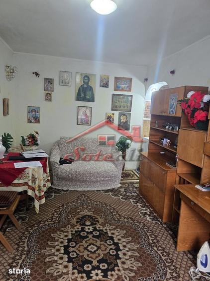 Apartament 2 camere etaj 1/4 Campina zona semicentrala - 3