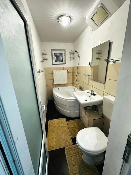 Apartament cu 2 camere nedecomandat în Central
