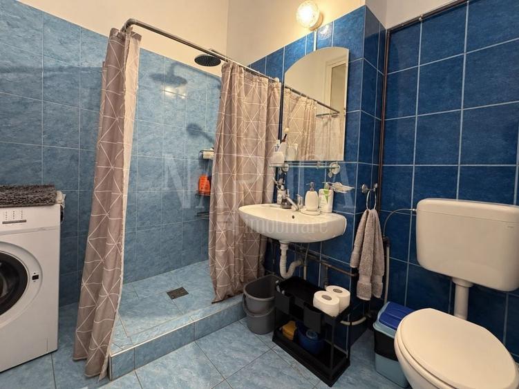 Apartament cu 3 camere semidecomandat în Central