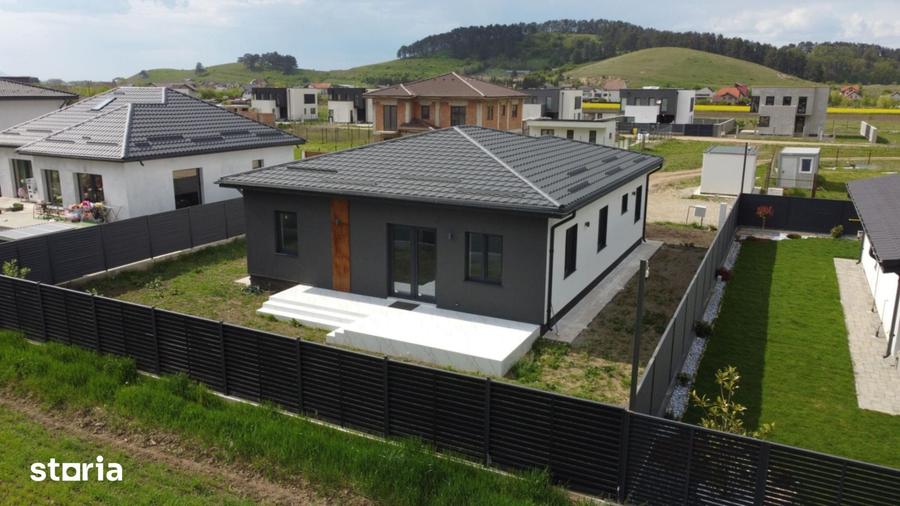 Casă cu 4 camere cu Teren 500 Mp în Central