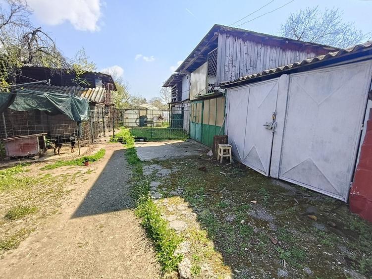 Casă cu 4 camere în Central