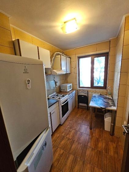 Apartament cu 2 camere semidecomandat, mobilat în Unirii