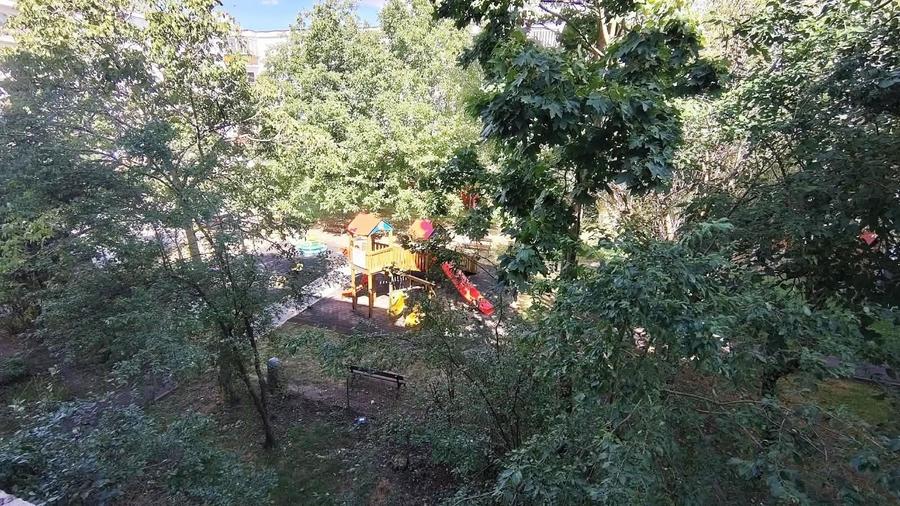 Apartament cu 3 camere decomandat în Grigorescu