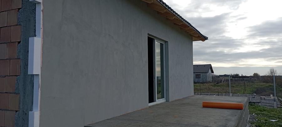 Casă cu 3 camere în Ernei