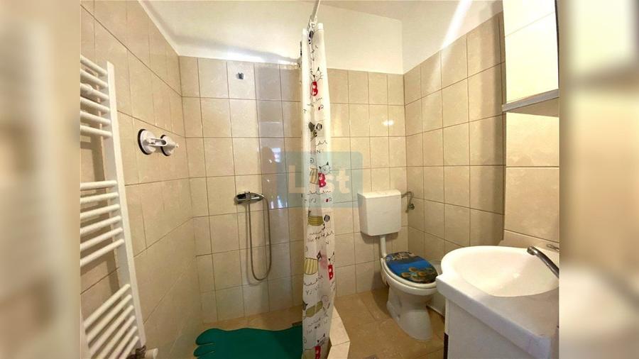 Apartament cu 3 camere semidecomandat, mobilat în Dâmbul Rotund