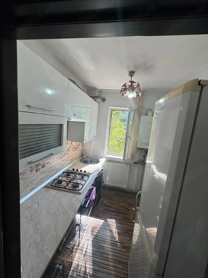 Apartament cu 2 camere semidecomandat în Mircea cel Bătrân