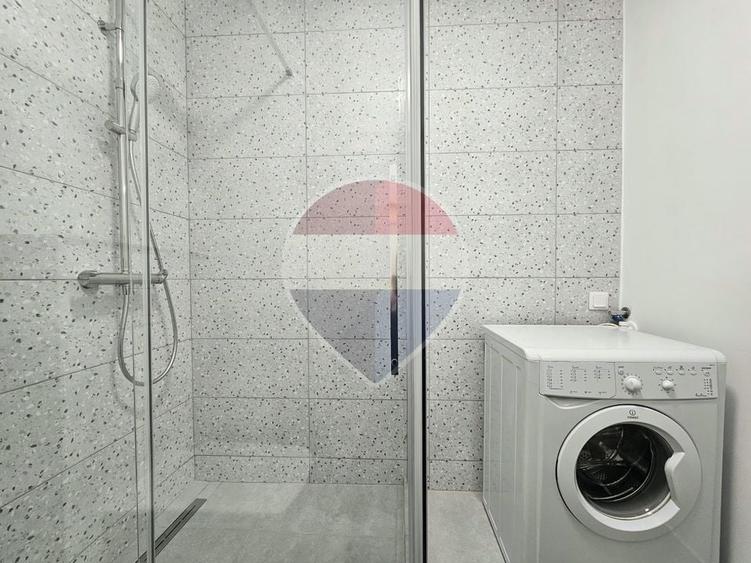 Apartament cu 2 camere semidecomandat, mobilat în Florești