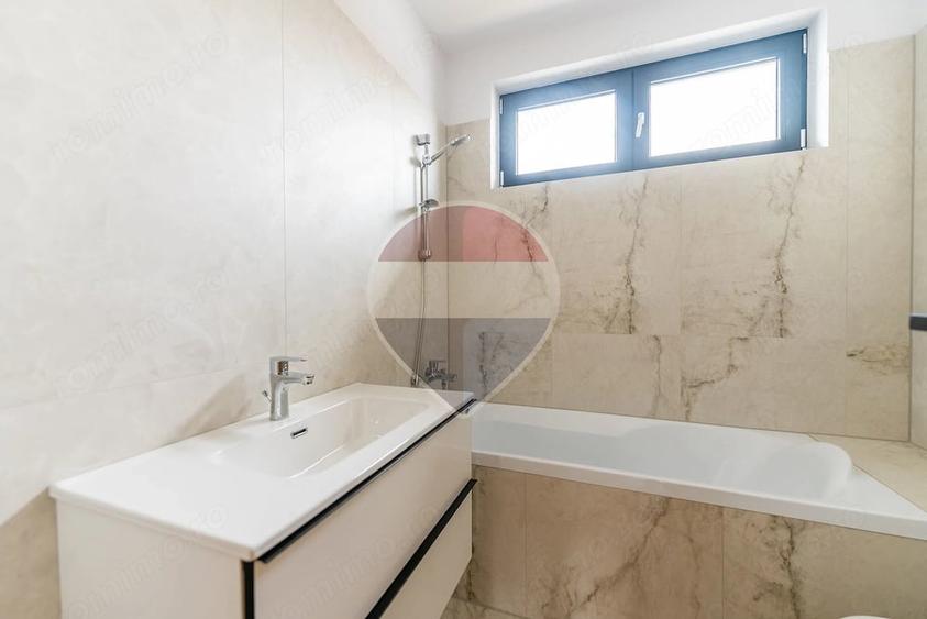 Casă cu 4 camere cu Teren 230 Mp în Pârneava