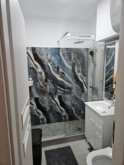 Apartament cu 2 camere semidecomandat în Exterior Vest