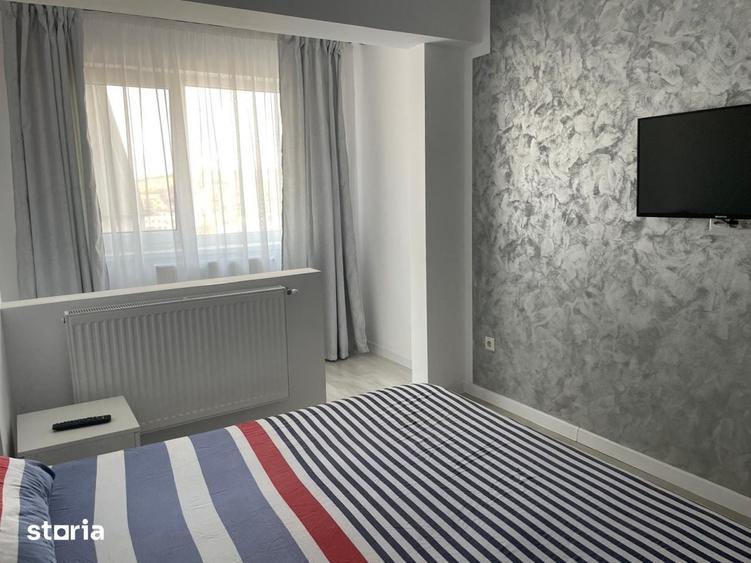 Apartament cu 3 camere decomandat în Rediu